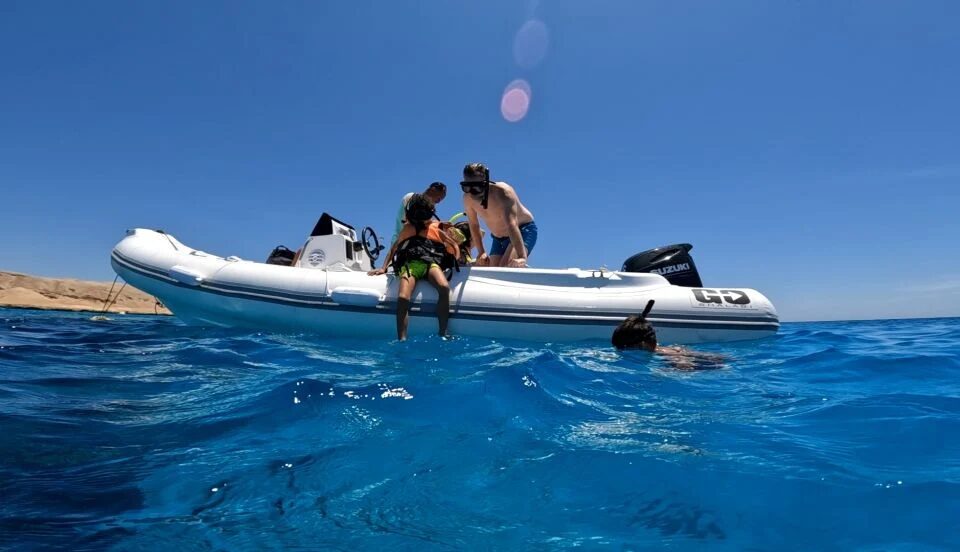 Snorkeling privé en bateau rapide à l'île de Tiran